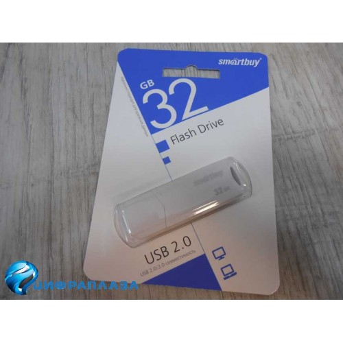 32GB накопитель SMARTBUY Clue белый