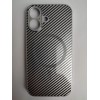 Чехол пластиковый iPhone 16 карбон серебристый