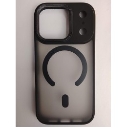 Чехол пластиковый iPhone 17 Pro матовый с MagSafe и защитой камеры черный