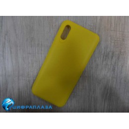 Чехол силиконовый Xiaomi Redmi 9A матовый с защитой камеры желтый